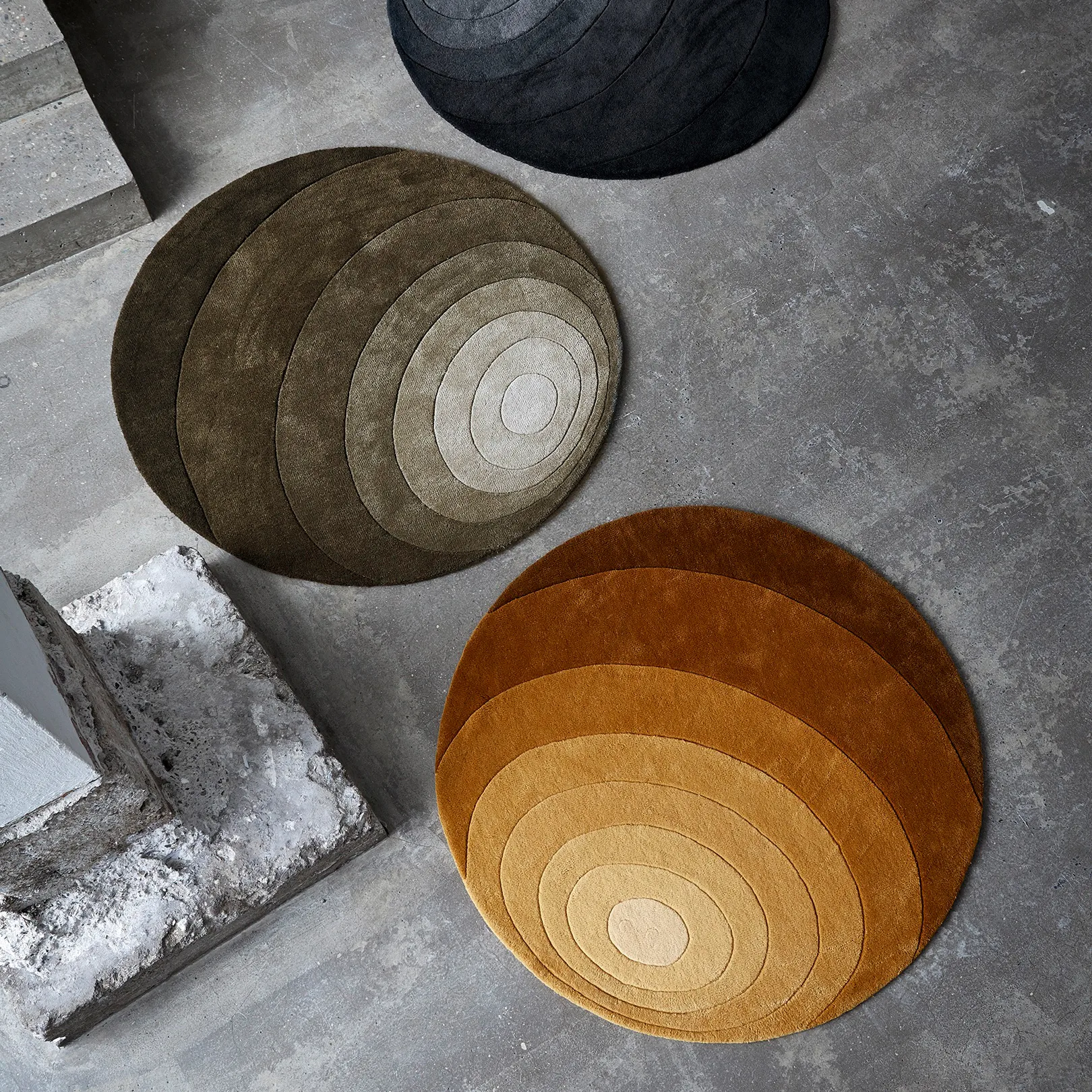 Tapete Luna Ø120 cm, dark yellow Verpan