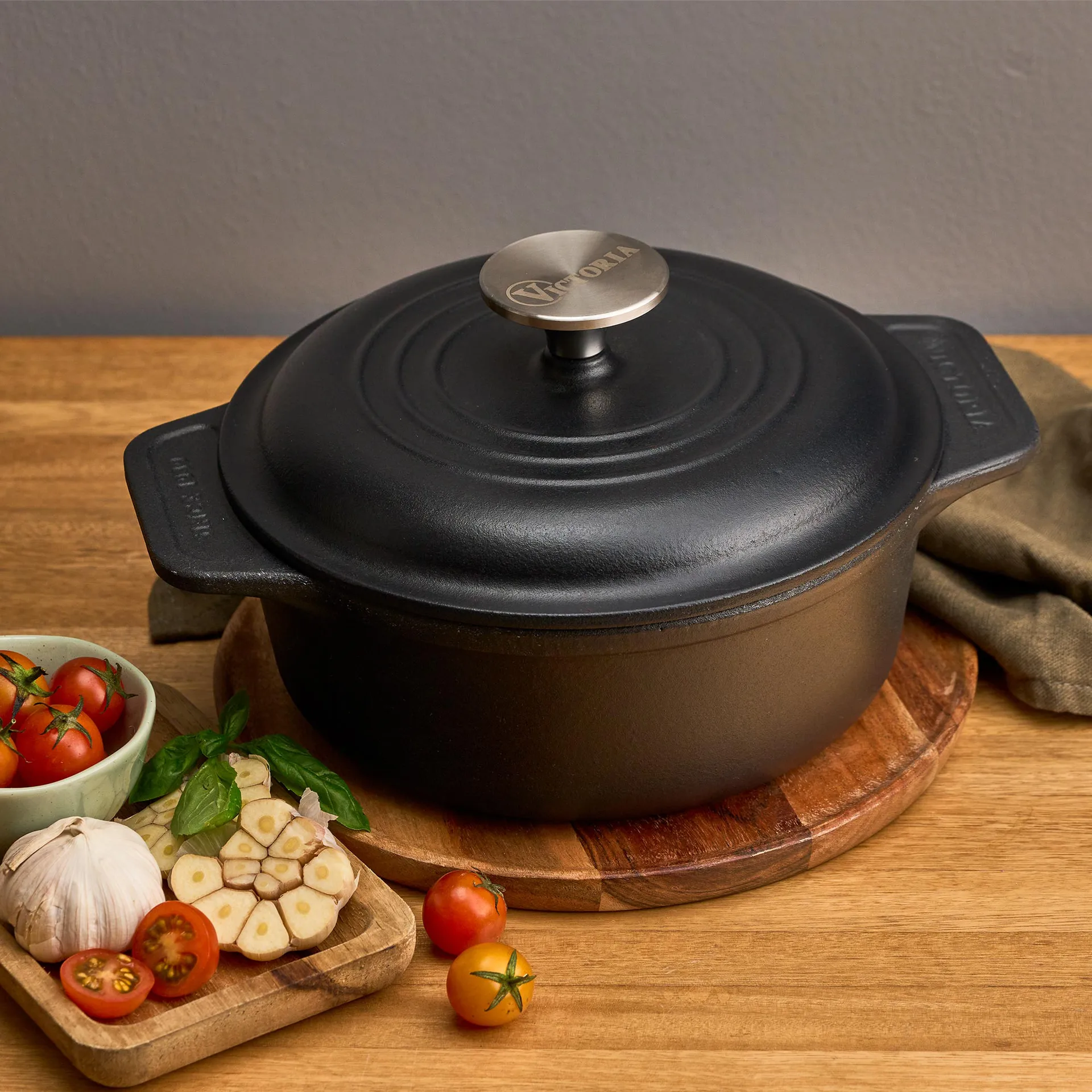 Victoria panela de ferro fundido pré-temperada, 1,9 L Victoria