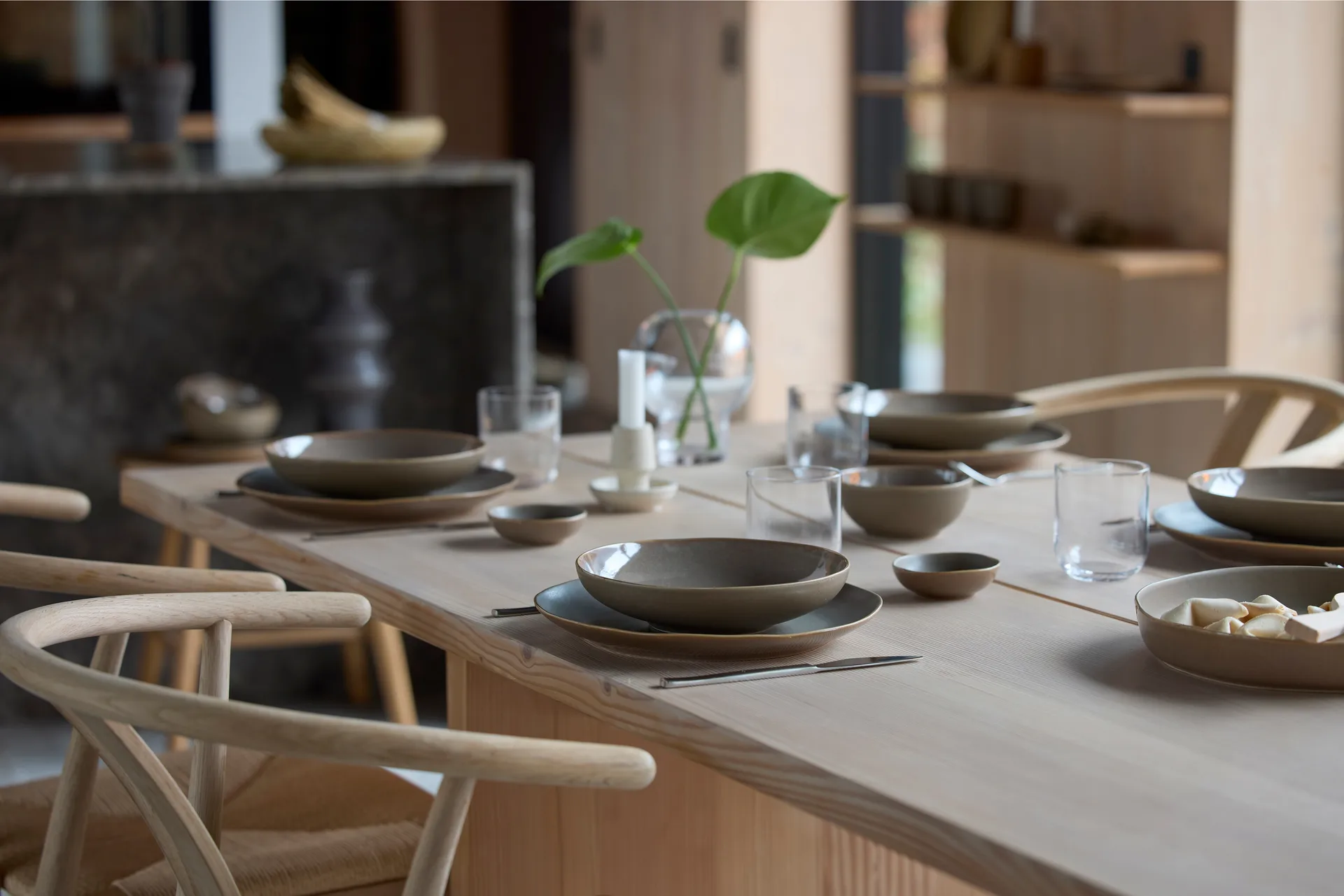 Shoku prato de servir Ø28 cm, Castanho quente Villa Collection