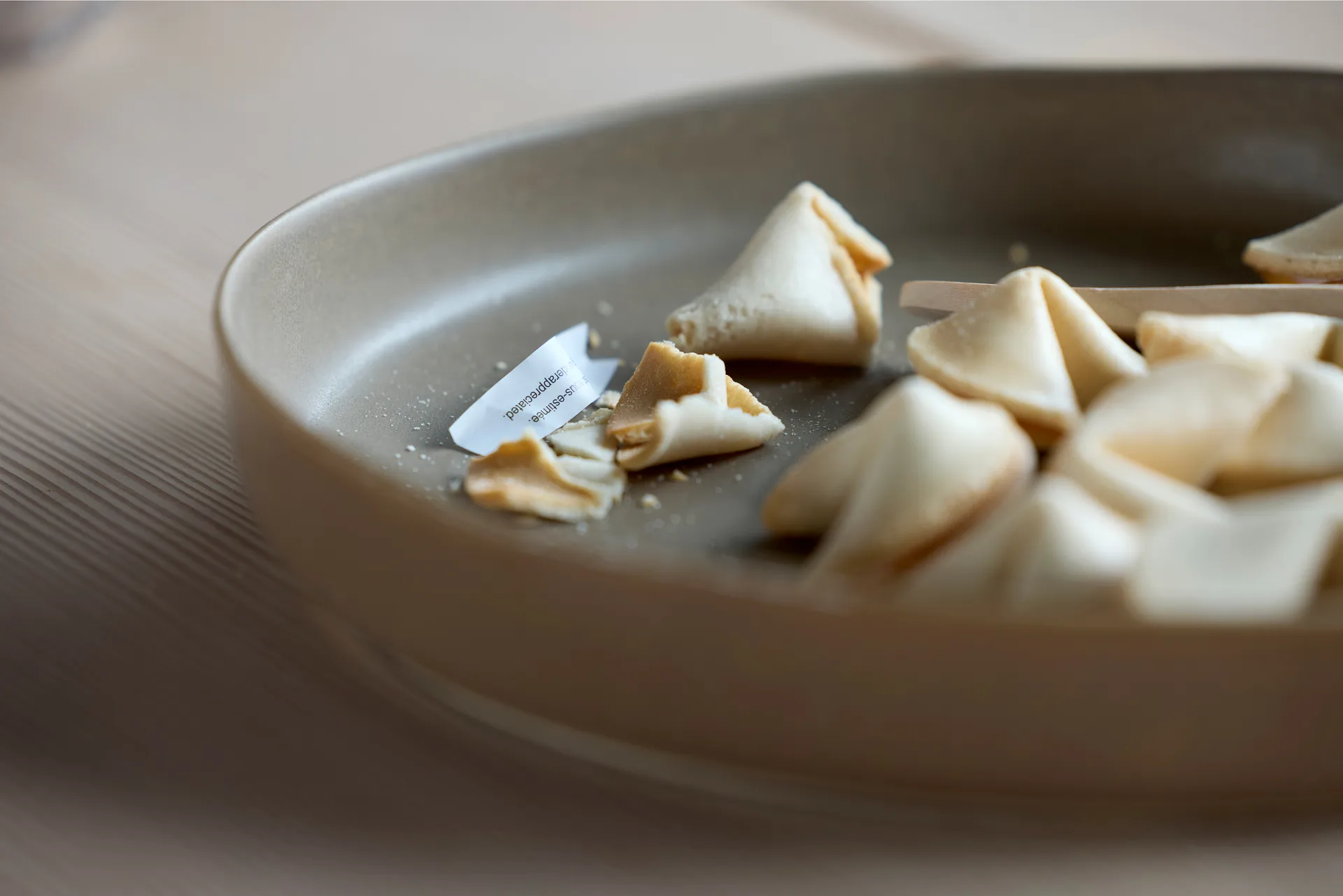 Shoku prato de servir Ø28 cm, Castanho quente Villa Collection