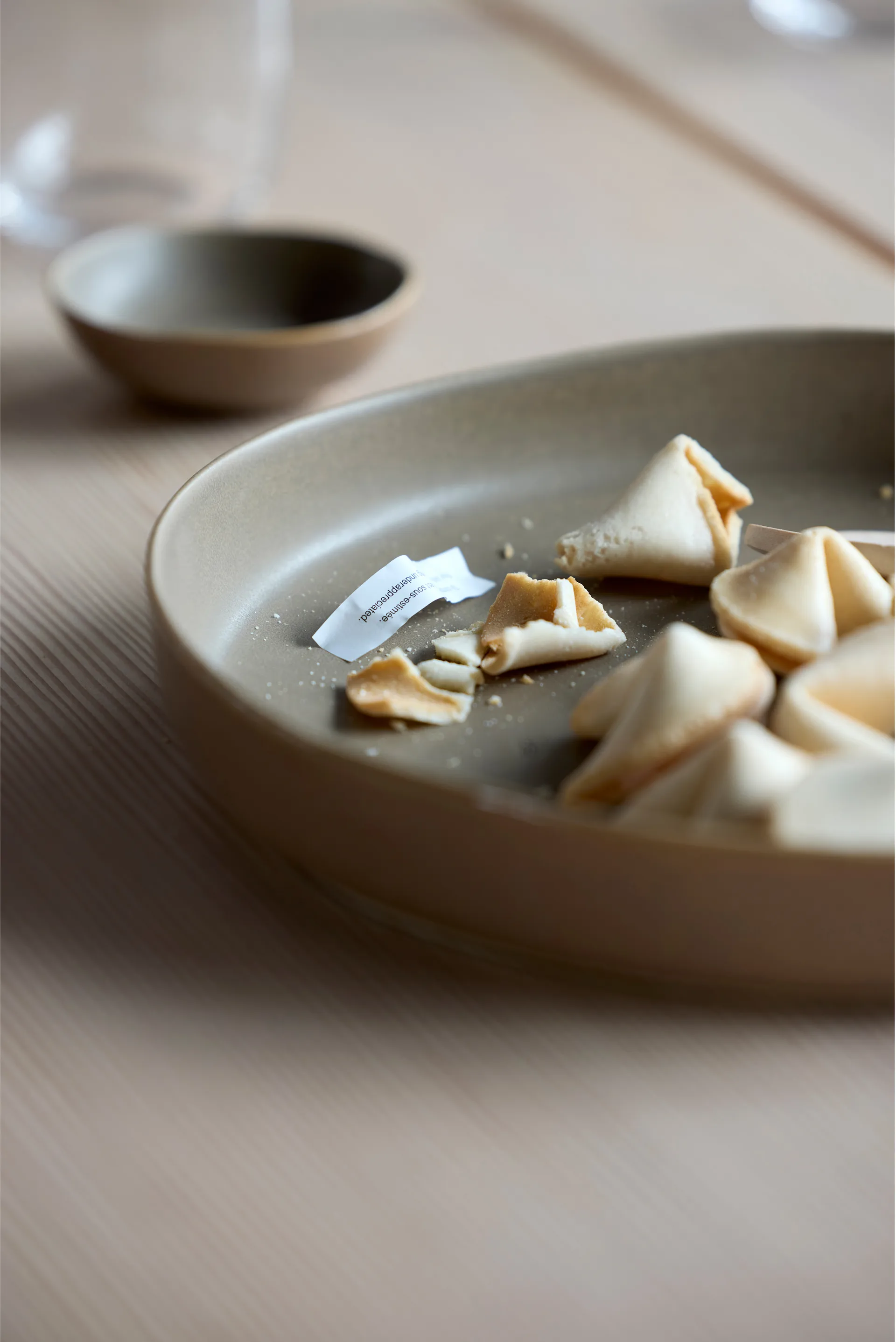 Shoku prato de servir Ø28 cm, Castanho quente Villa Collection