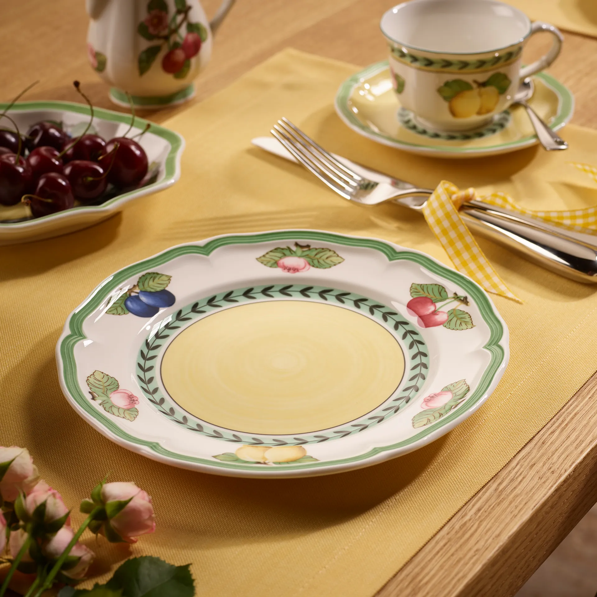 Prato French Garden Fleurence plate, 33,5 cm Villeroy & Boch
