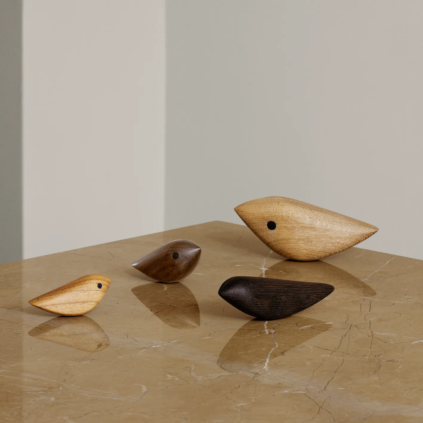 Decoração M Twirling Bird, Walnut Warm Nordic