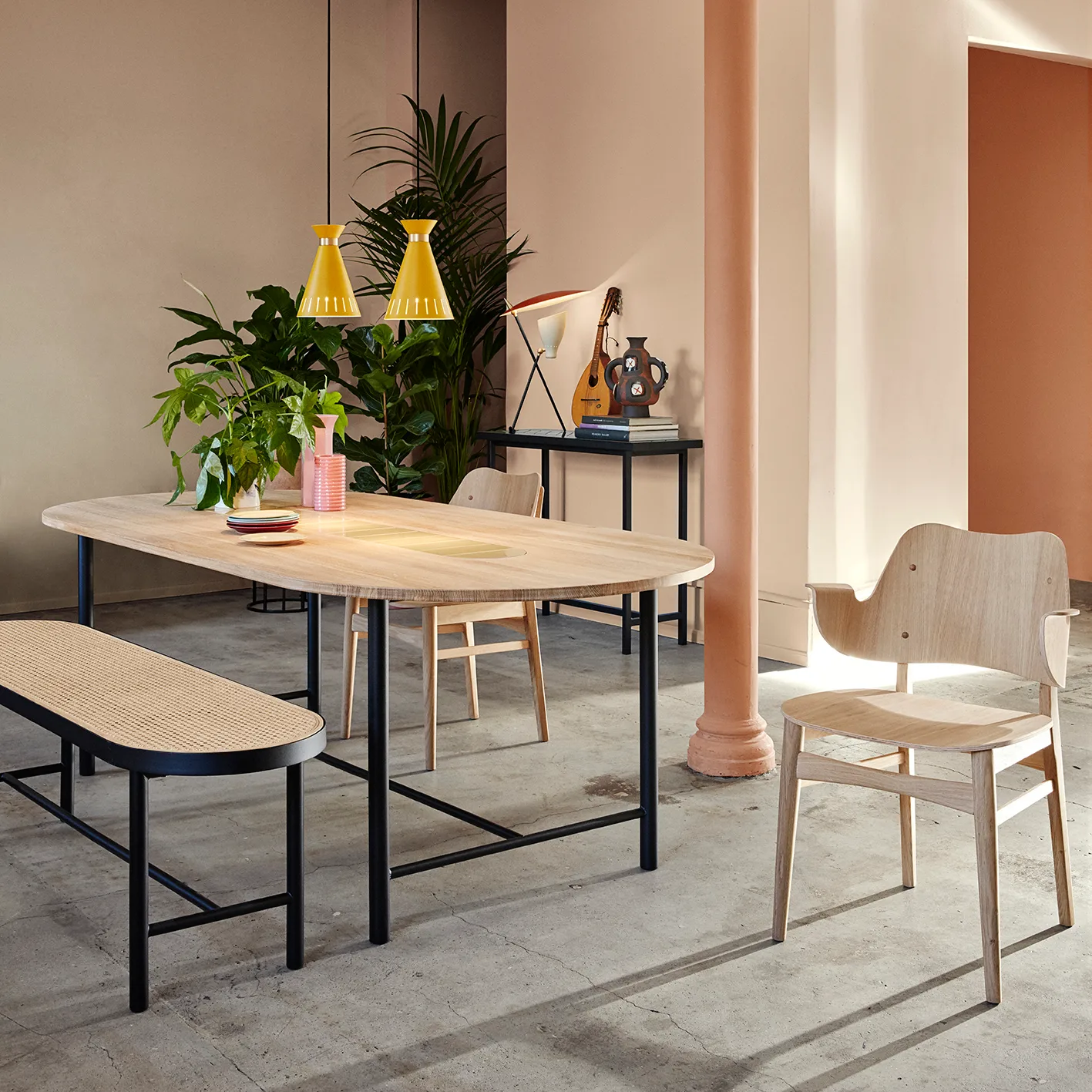 Mesa 180 cm Be My Guest, verniz branco-carvalho-amarelo Warm Nordic