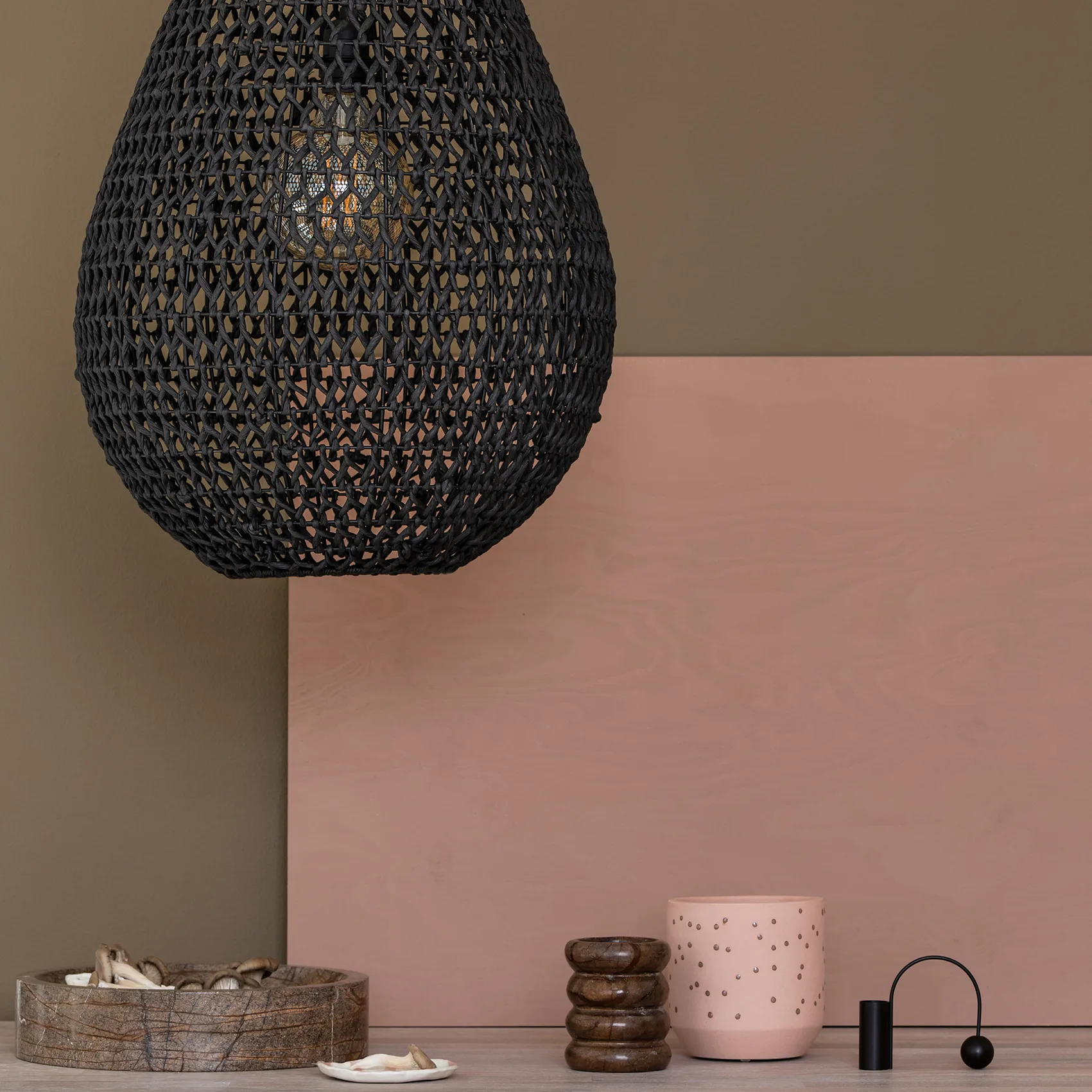 Abajur Buster Ø45 cm , Preto Watt & Veke