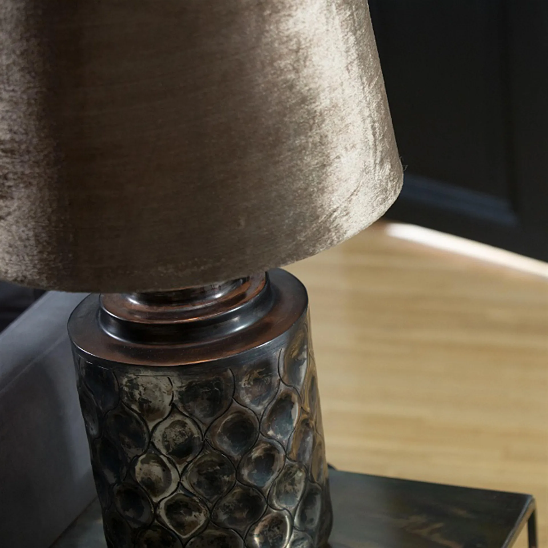 Abajur Lola 26 cm, dourado Watt & Veke