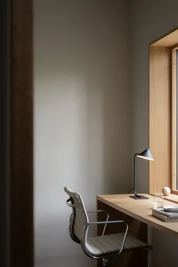 Candeeiro de mesa Kuro - Preto, Ø14x40 cm - Watt & Veke