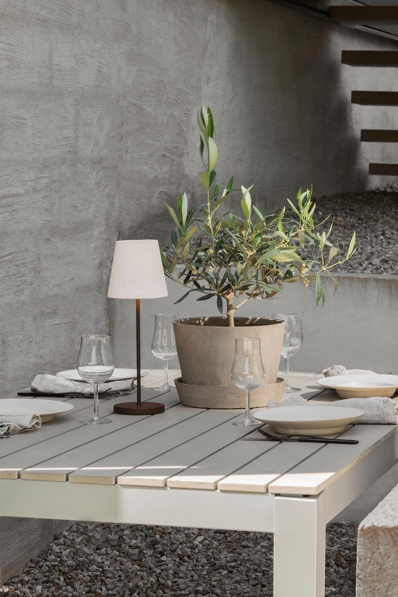 Candeeiro de mesa portátil Tyra Ø14 cm, Coffee Watt & Veke