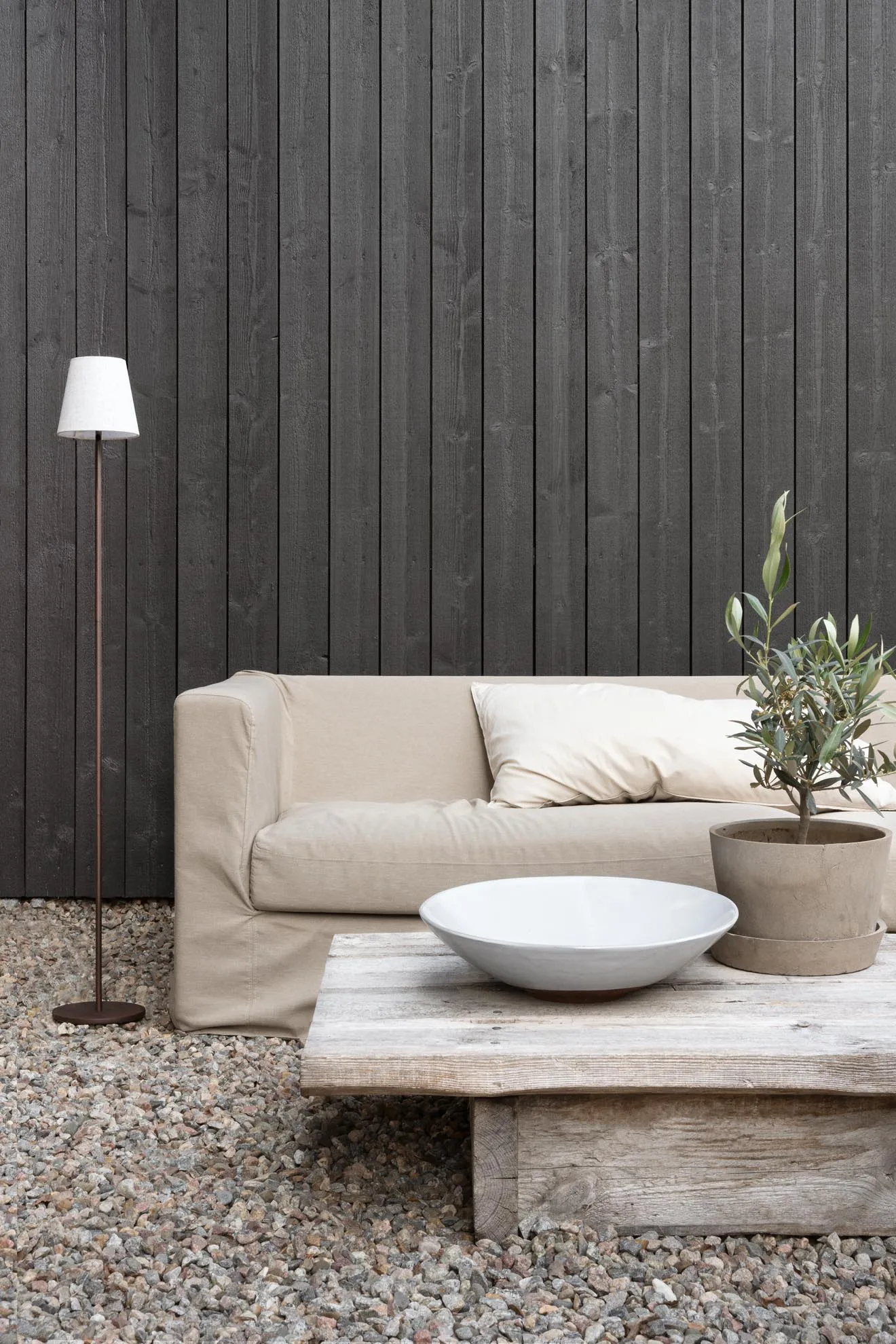 Candeeiro de pé portátil Tyra Ø14 cm, Coffee Watt & Veke