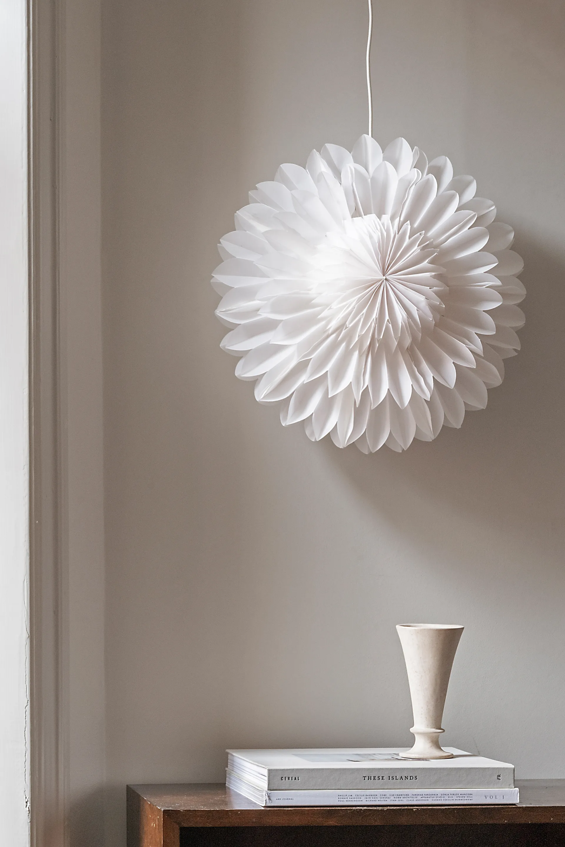 Estrela de Natal Lotus Ø44 cm Watt & Veke