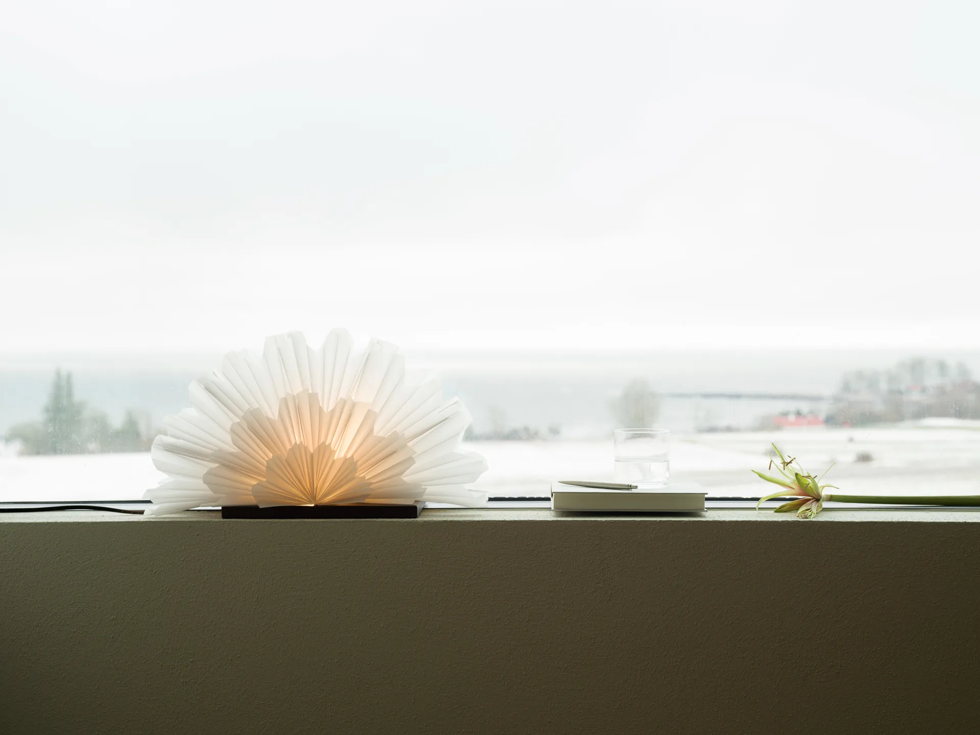 Mezza Snöblomma estrela de mesa, White-coffee Watt & Veke