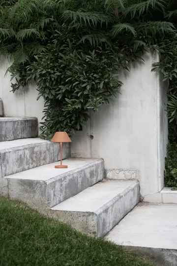 Teya candeeiro de mesa portátil - Terracota, Ø15x26 cm - Watt & Veke