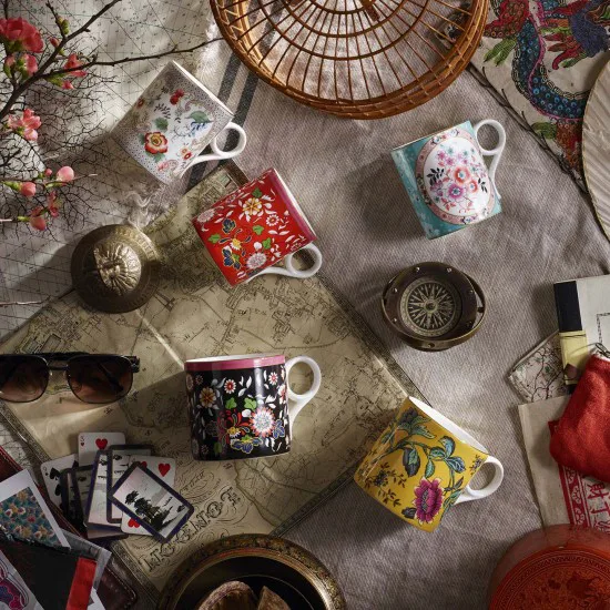 Caneca pequena Wonderlust, flores rococó Wedgwood