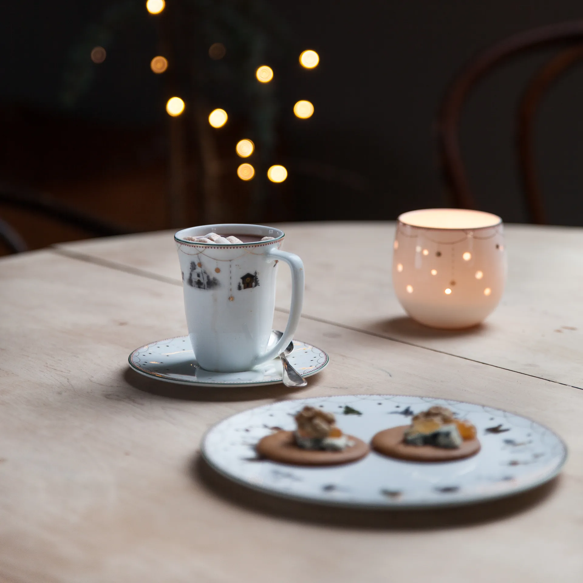 Chávena Julemorgen com pires 20 cl, branco Wik & Walsøe