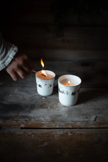 Julemorgen Story vela perfumada - Canela & laranja 240 g - Wik & Walsøe