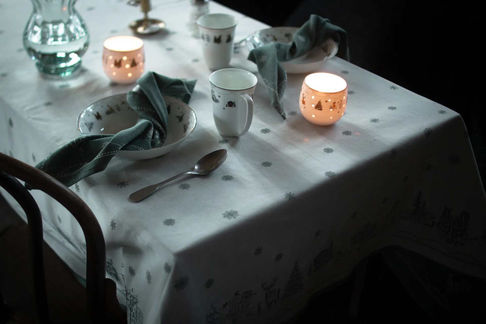 Julemorgen toalha de mesa, Branco-verde, 140x300 cm Wik & Walsøe