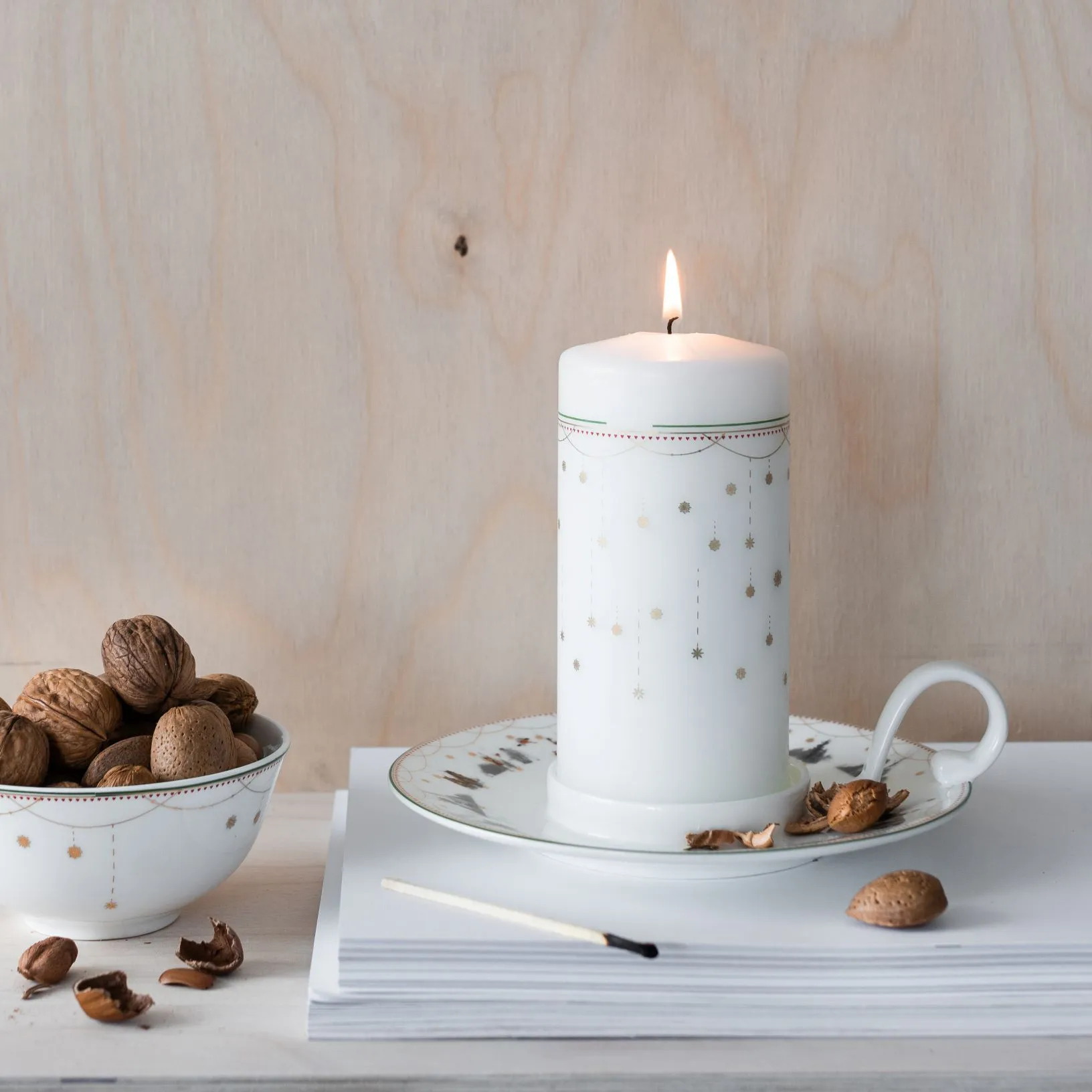 Suporte de velas Julemorgen Story, branco Wik & Walsøe