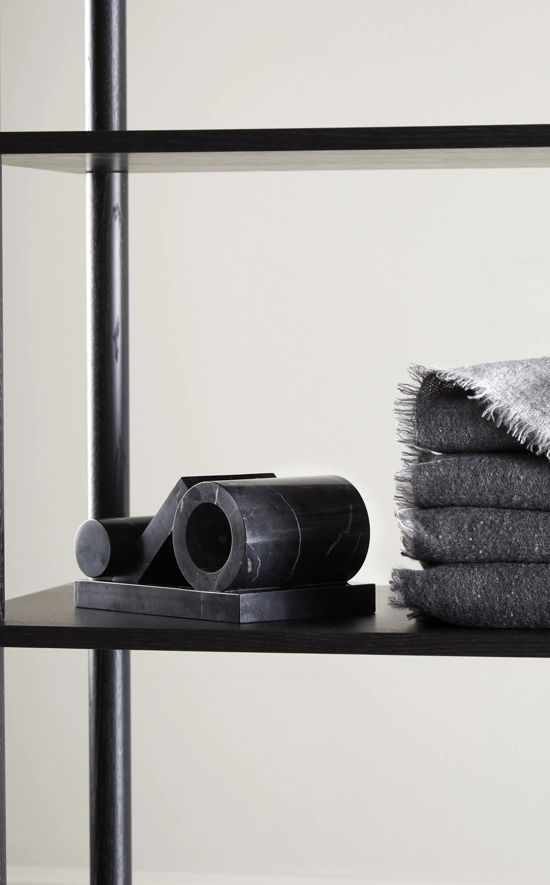 Booknd suporte para livros mármore, Preto Woud