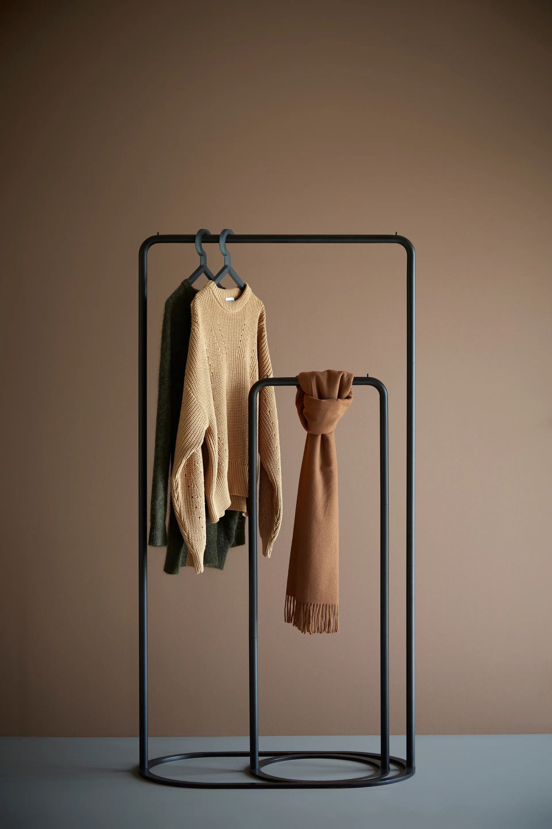 Cabide de roupas O&O, Grande Woud