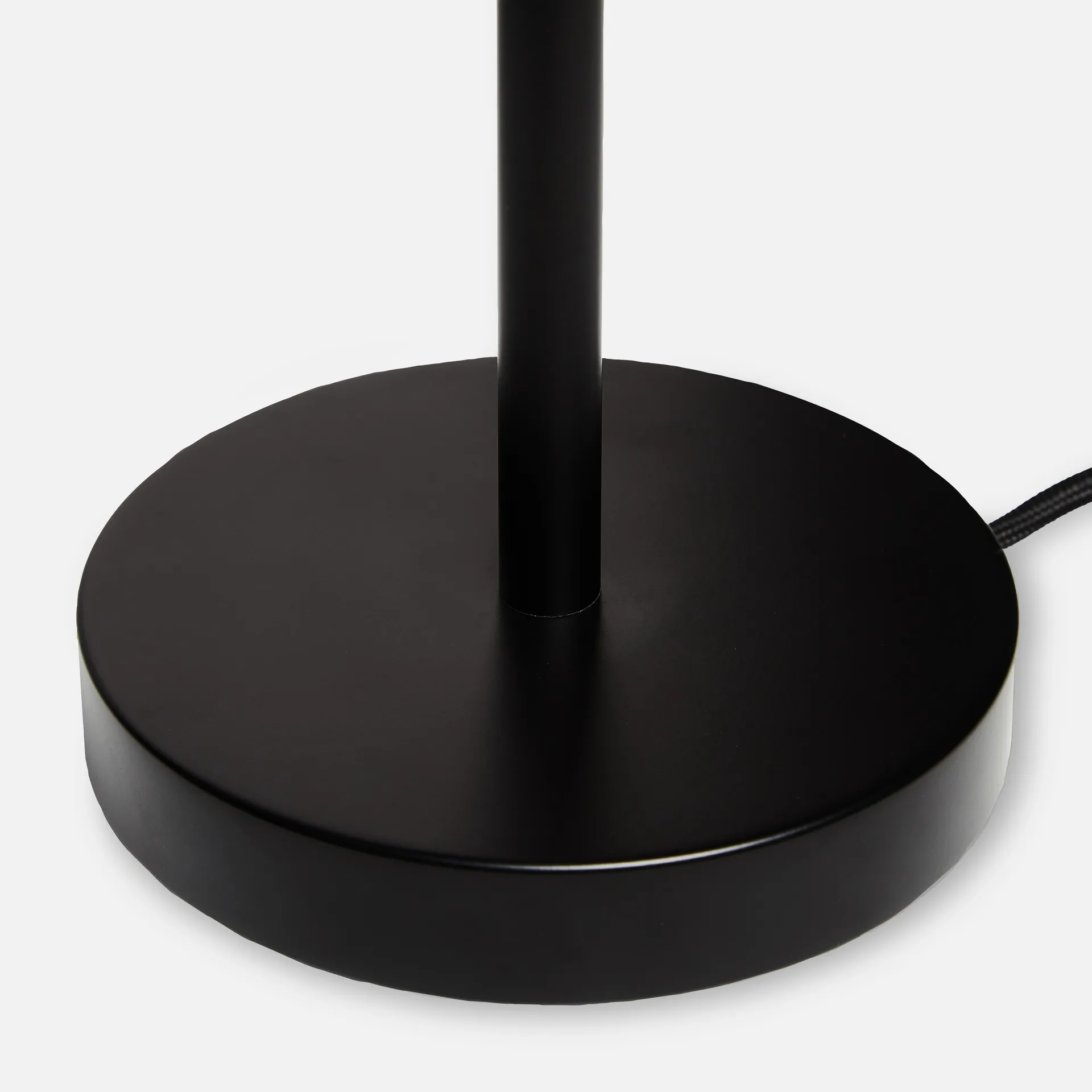 Candeeiro de mesa Cono, Preto Woud
