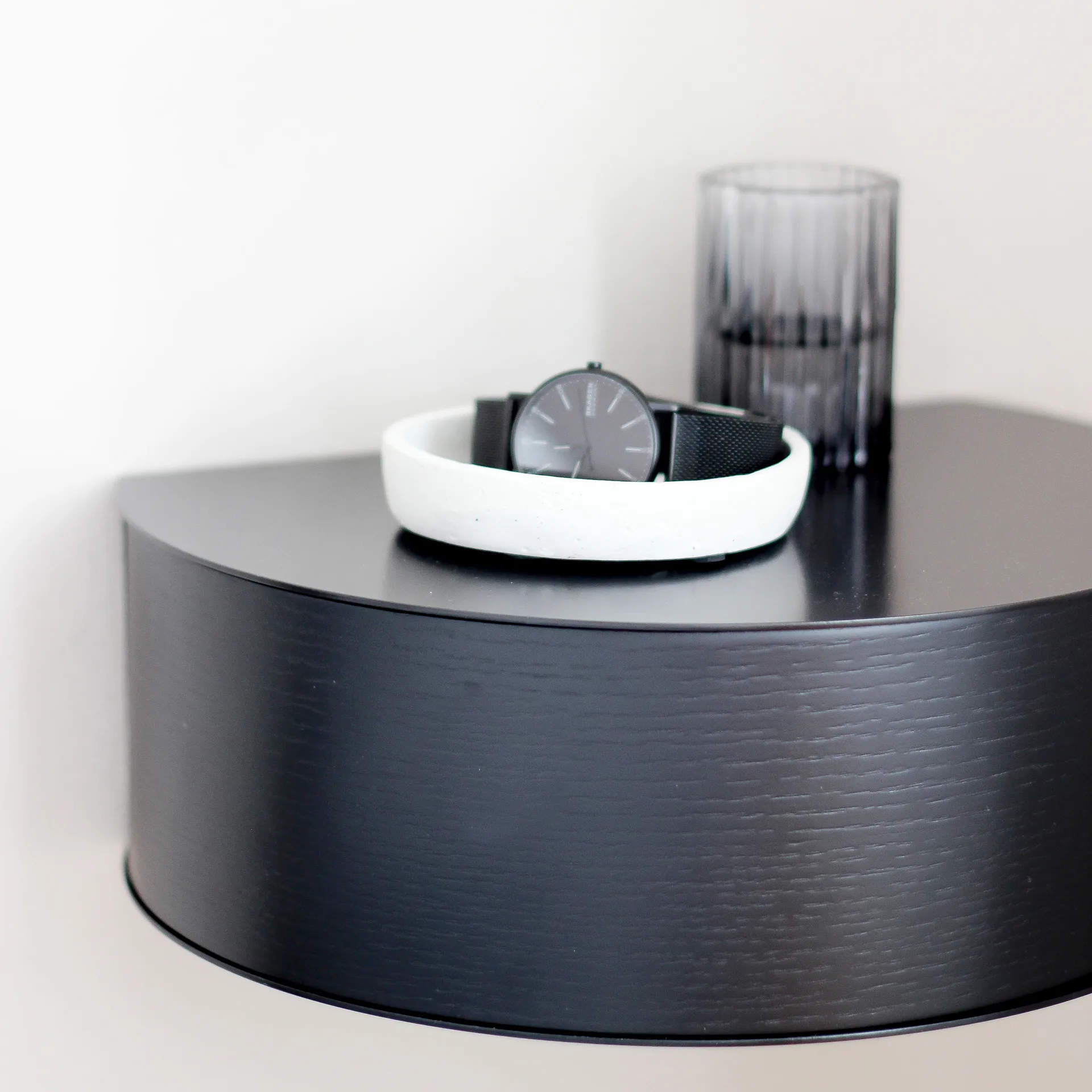 Prateleira Wallie, Preto Woud