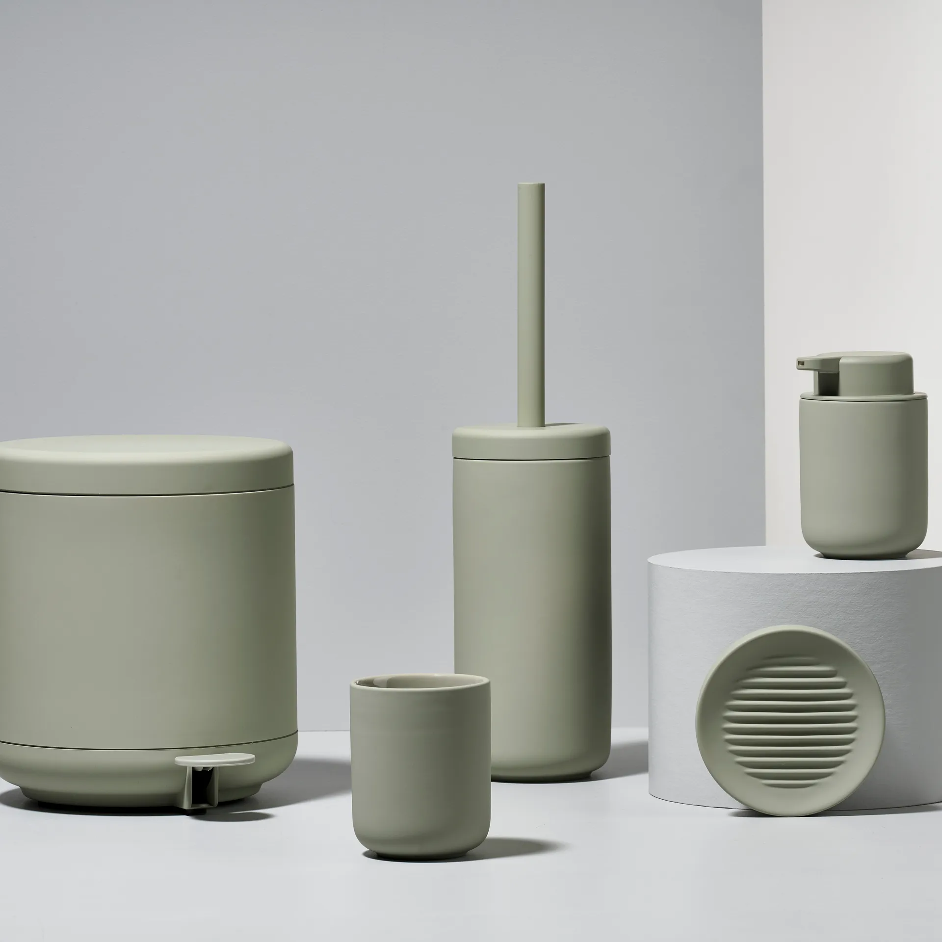 Caixote com pedal Ume 4 l, Eucalyptus Zone Denmark