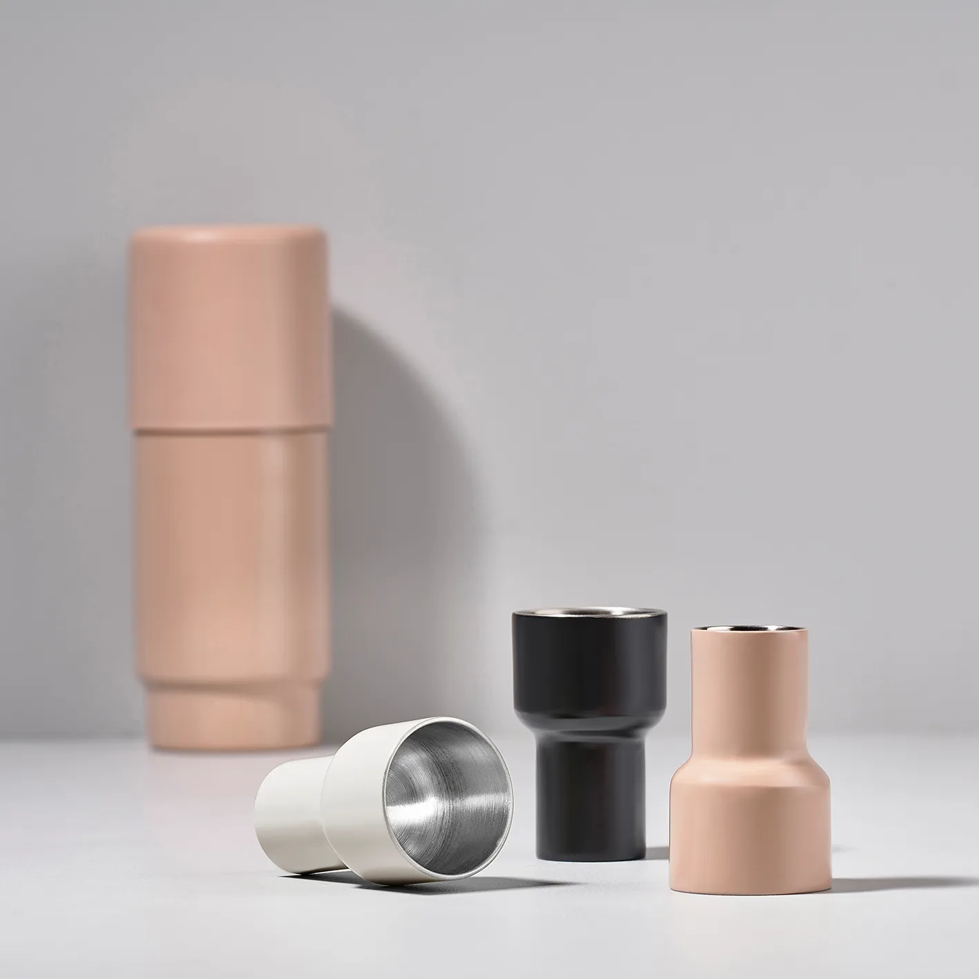 Rocks medidor 3/6 cl, warm grey Zone Denmark