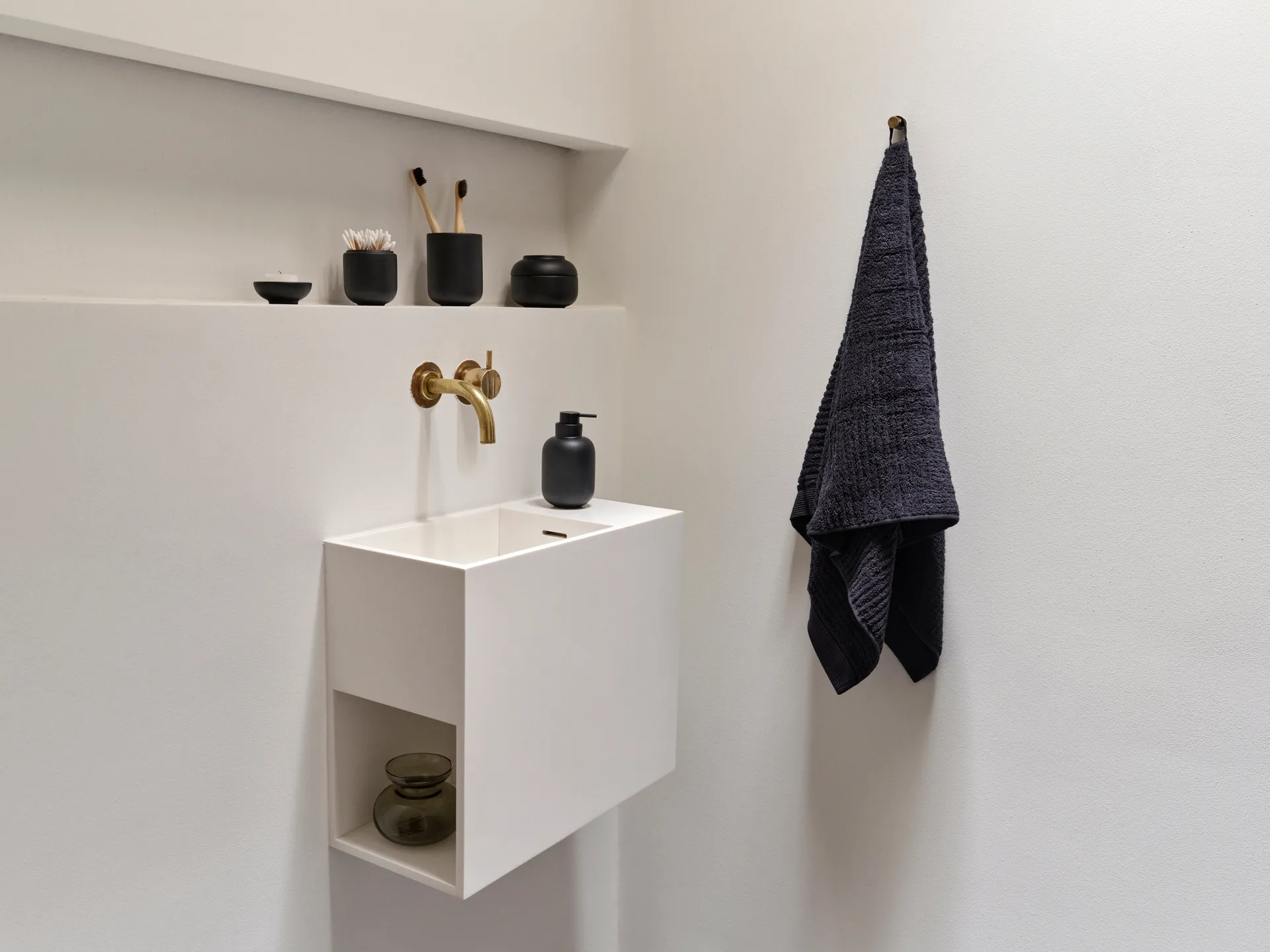 Sensu jarra com tampa Ø6,5x9 cm, Preto Zone Denmark