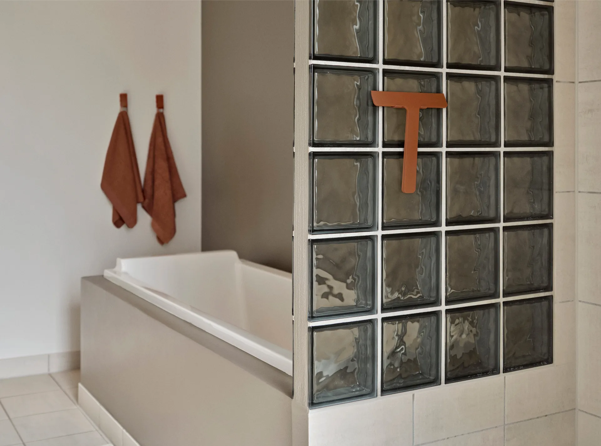 Ume gancho, Terracota Zone Denmark