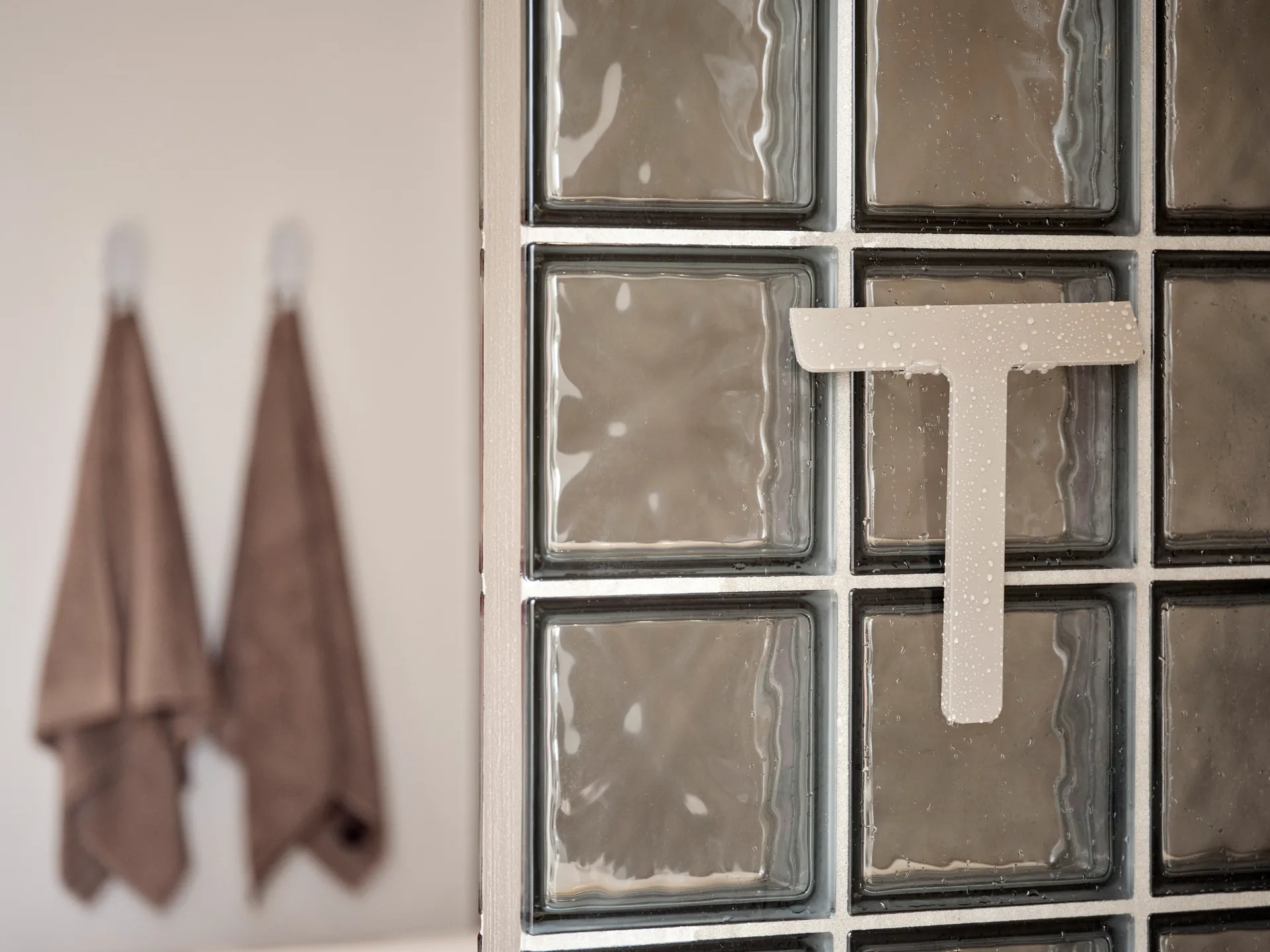 Ume raspador com suporte, Marrom acizentado Zone Denmark