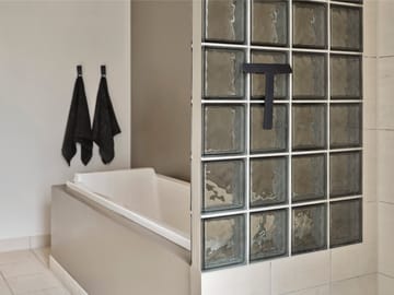 Ume raspador com suporte - Preto - Zone Denmark