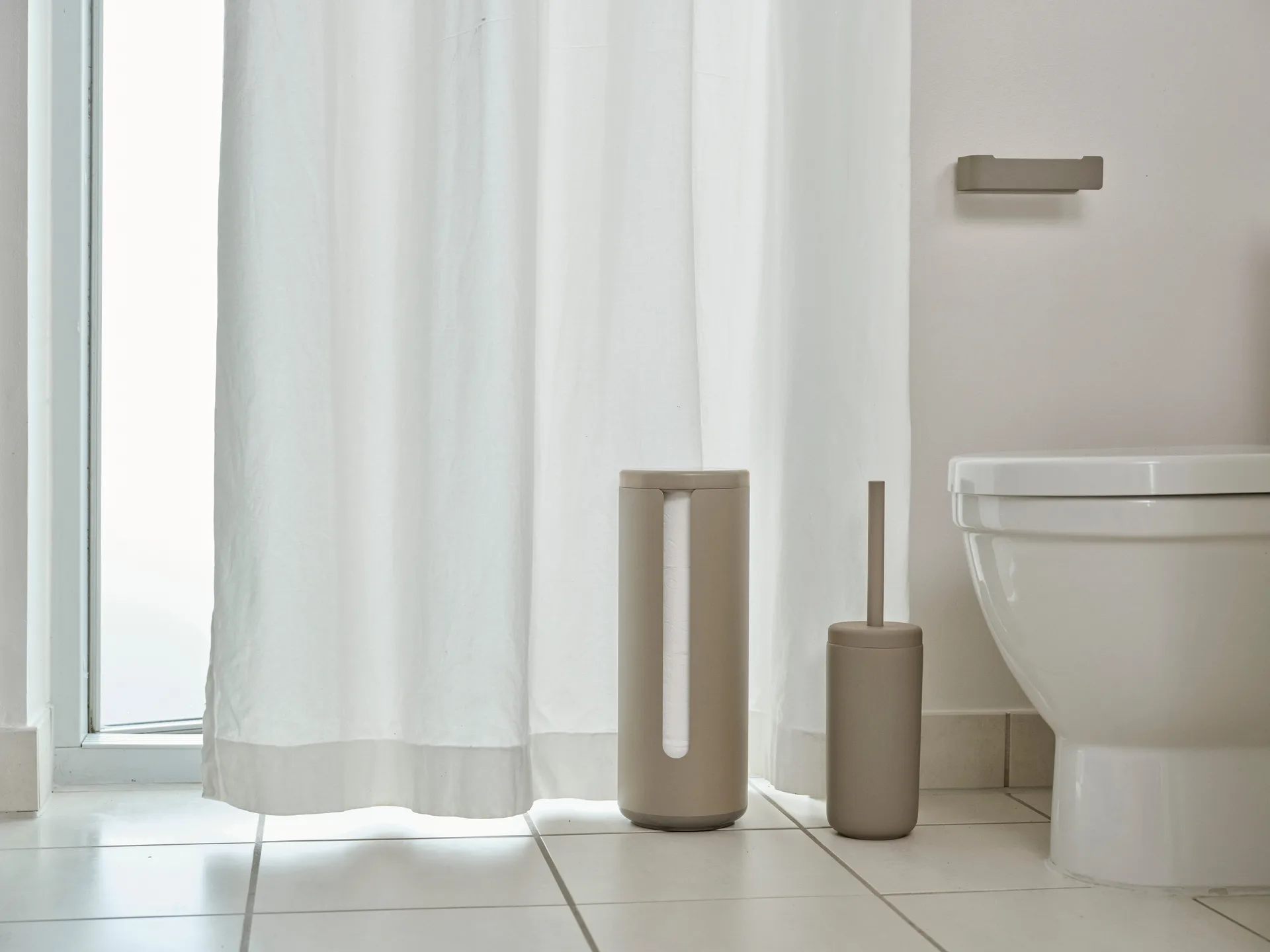 Ume suporte para papel higiênico , Marrom acizentado Zone Denmark