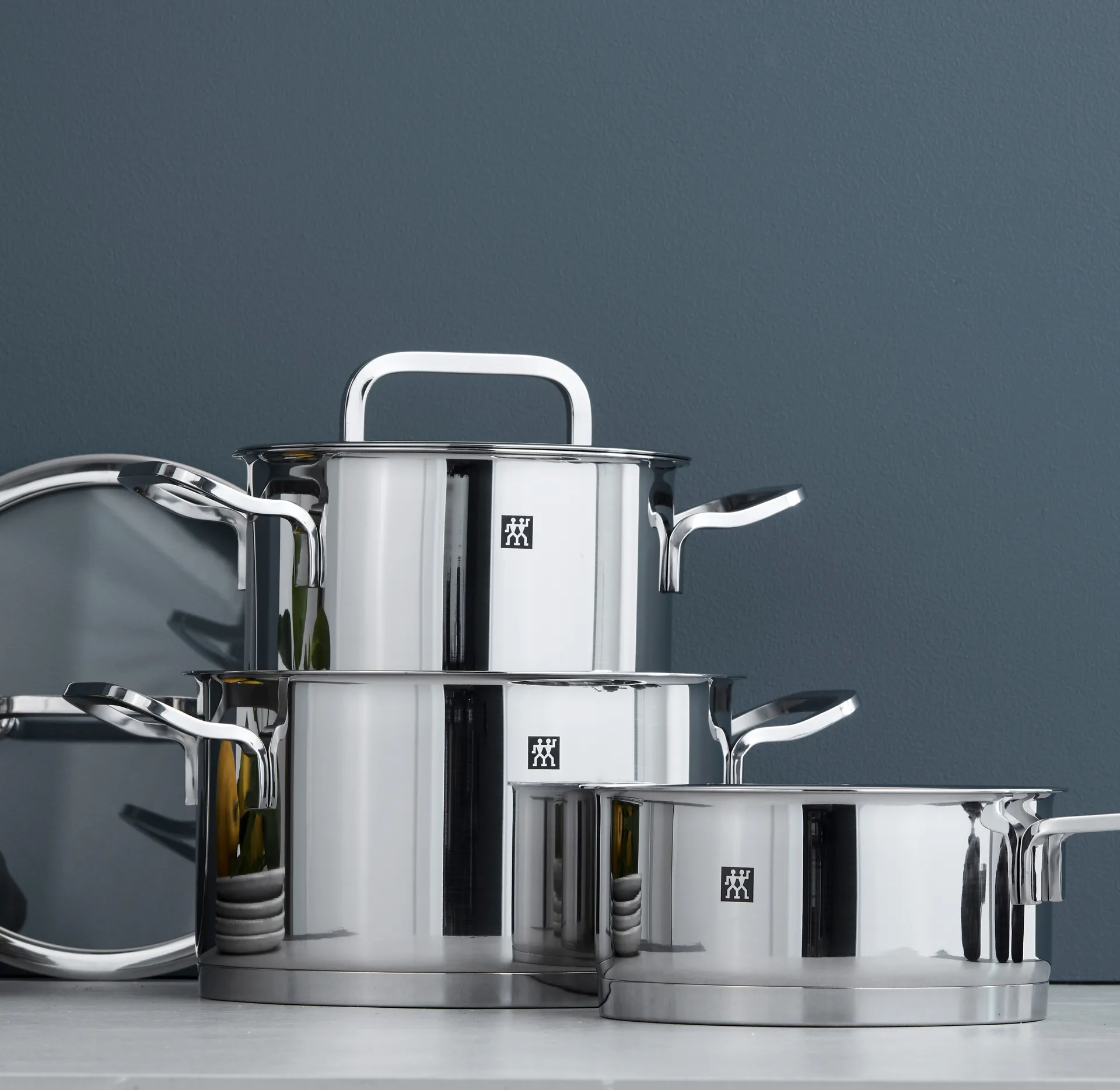 Zwilling Moment S, conjunto de 5 tachos, aço inoxidável-preto Zwilling